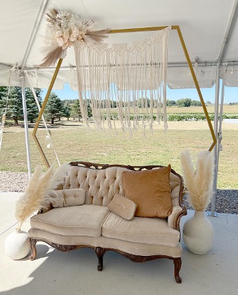 Hitch Rentals - Backdrops - Gold Hexagon Arch